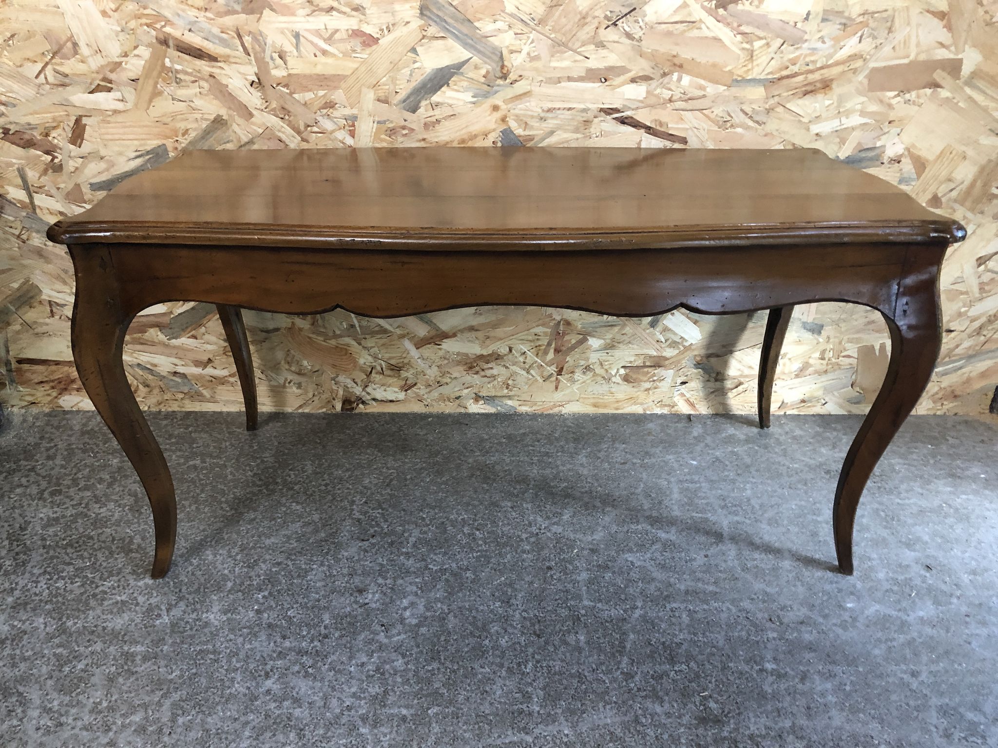 Old Coffee Table Style Louis XV Wood Chevillé Legs Curved Vintage