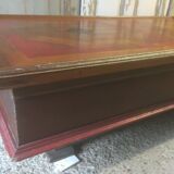 Coffee table with oak bottle and glass storage