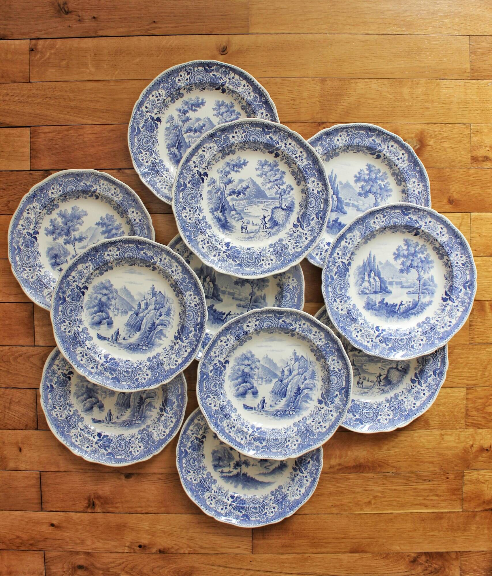 11 vintage Villeroy and Boch "Burgenland" earthenware soup plates