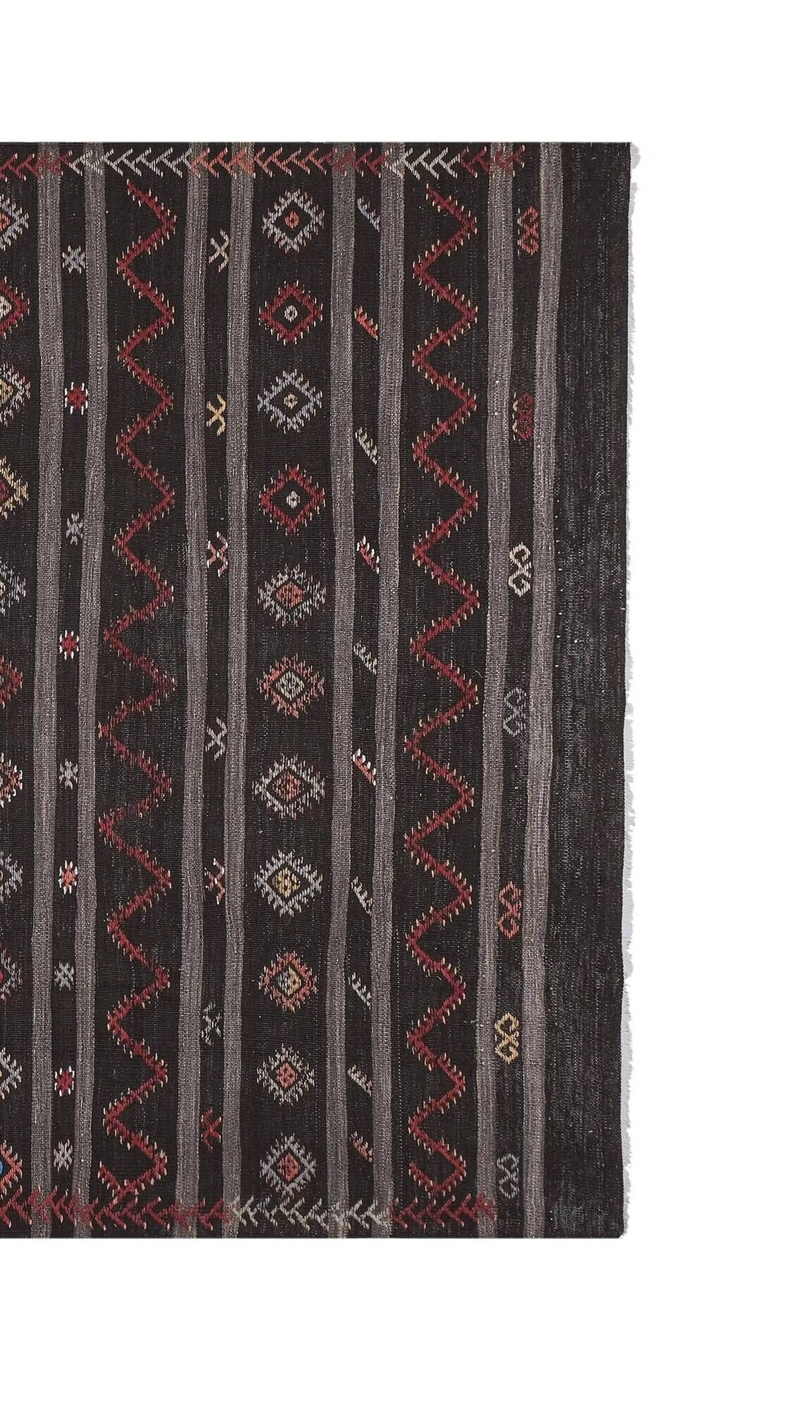 Vintage Turkish kilim, handwoven, 227x324 cm.