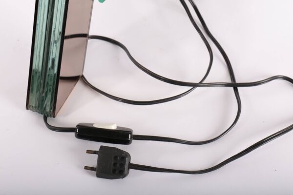 Lampe années 80 en plaques de verre et miroirs, signée et numérotée