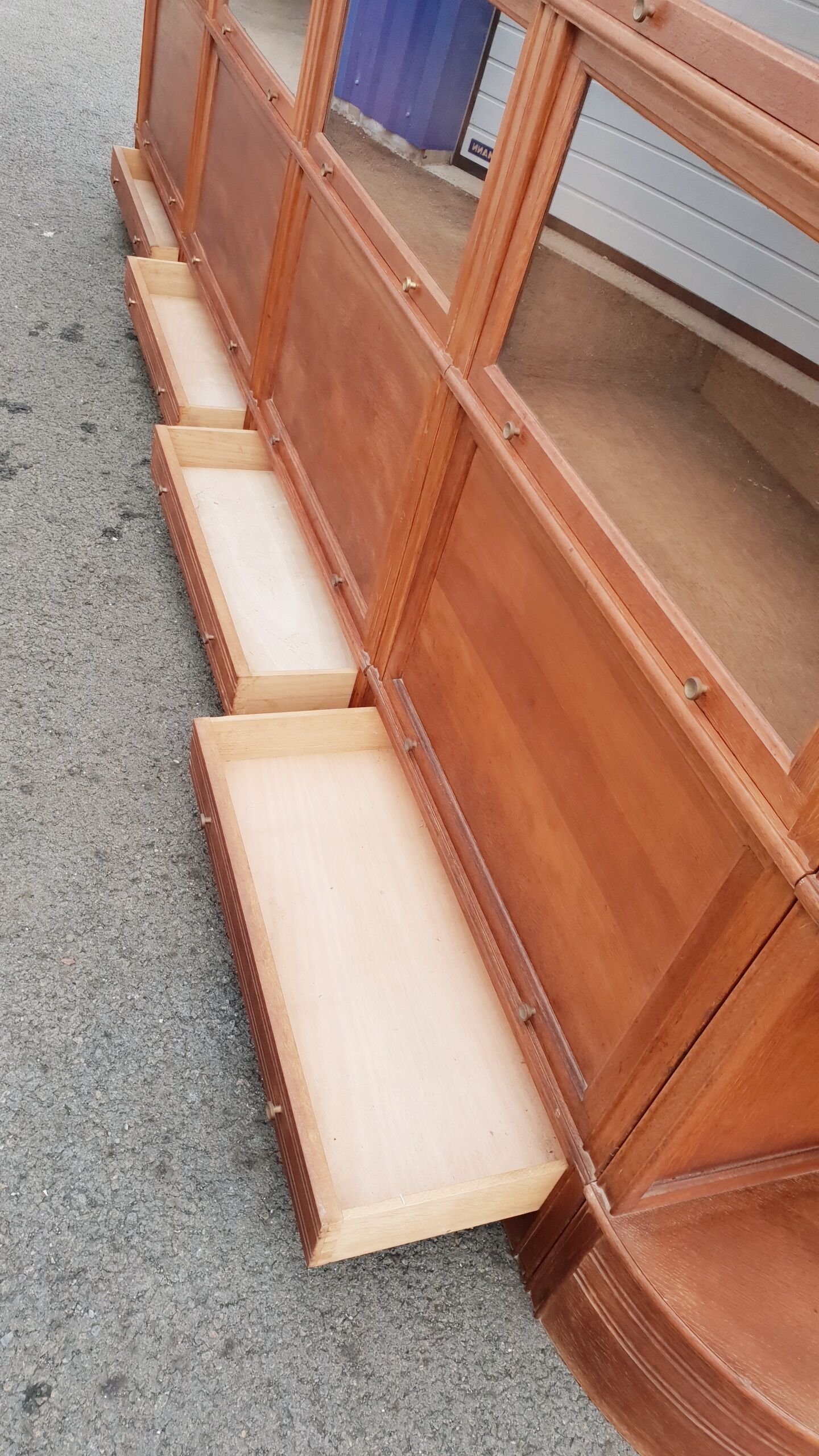 Vintage notary library
