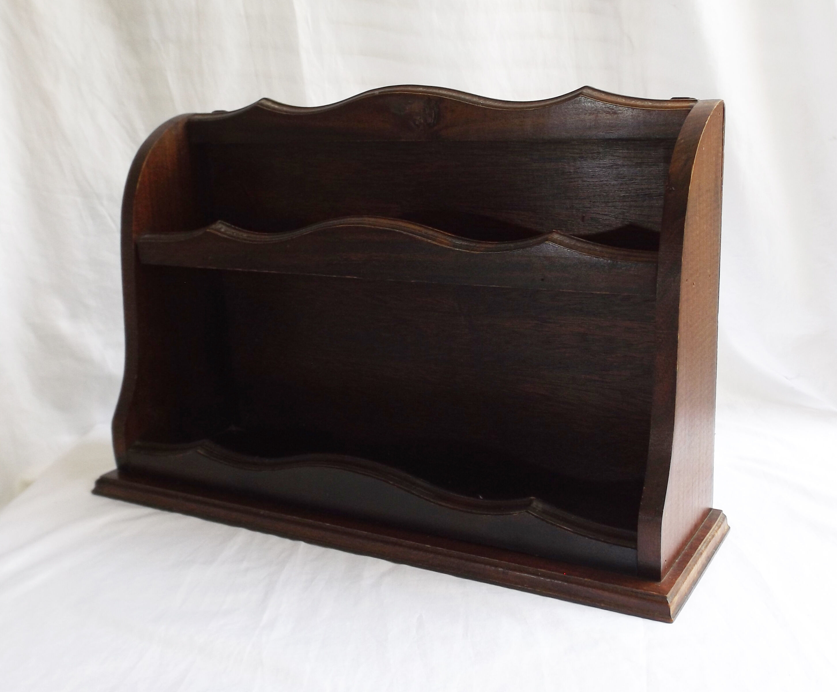 Plywood wall shelf