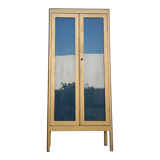 Pharmacy display cabinet