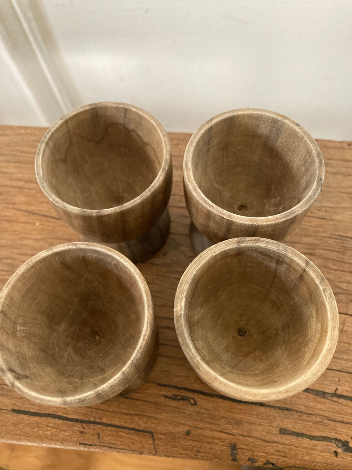 4 wooden cockroaches