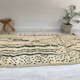 Handmade moroccan berber carpet 260 x 144 cm
