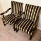Large paire de fauteuils style Louis XIV en noyer