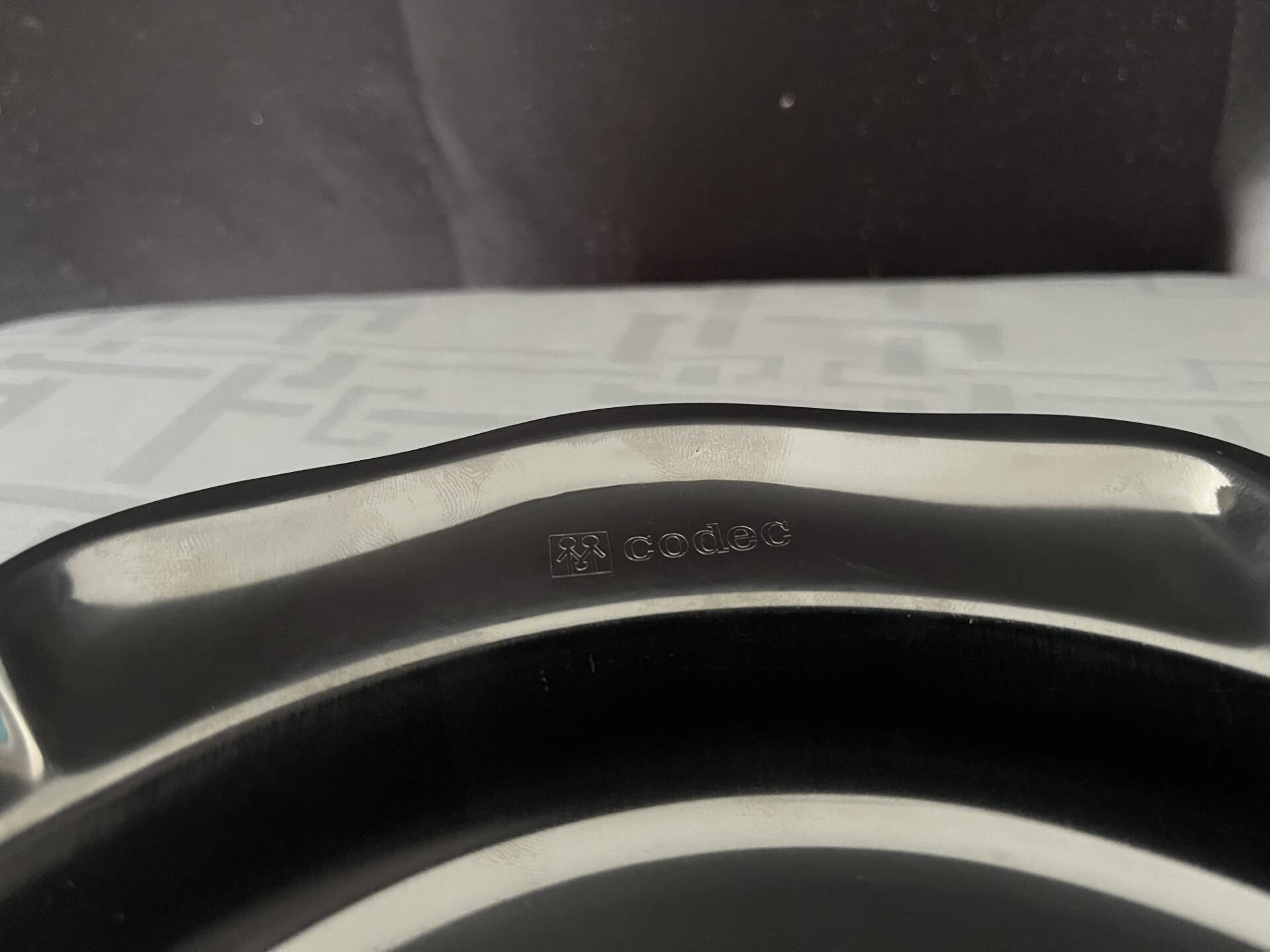 Set of 3 stainless steel dishes