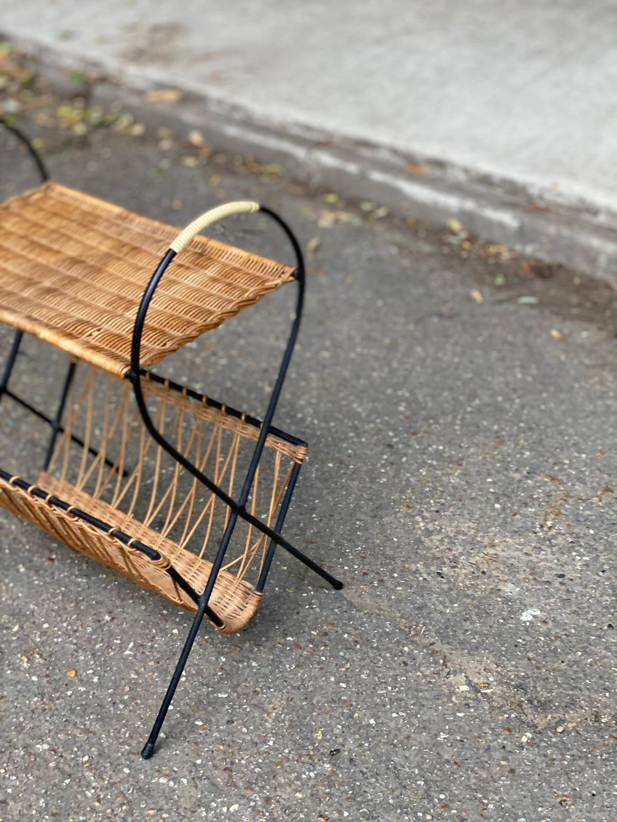 Table de chevet rotin et osier tressé