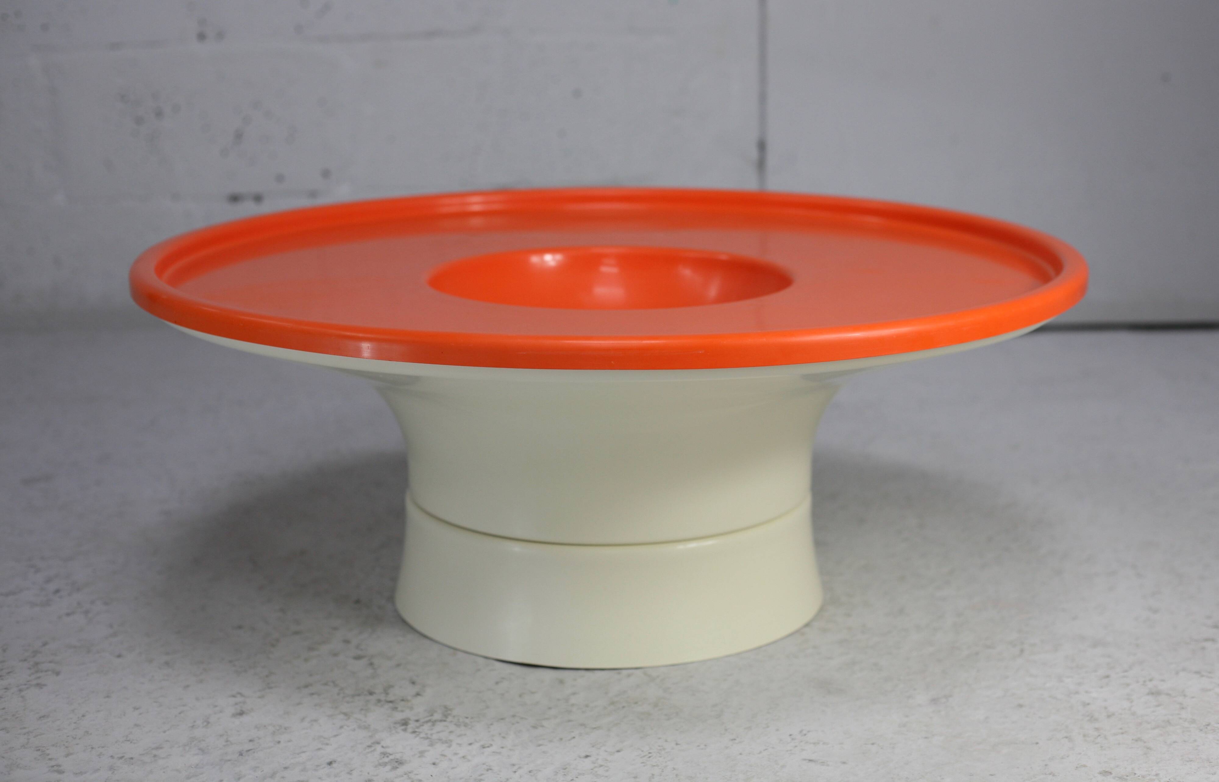 Coffee table by Etienne Fermigier. published by Meubles et Functions. France, 1968