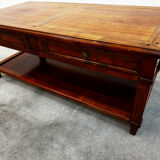 Coffee table with 2 drawers in solid wood.