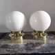 Paire d’appliques globes en opaline blanche