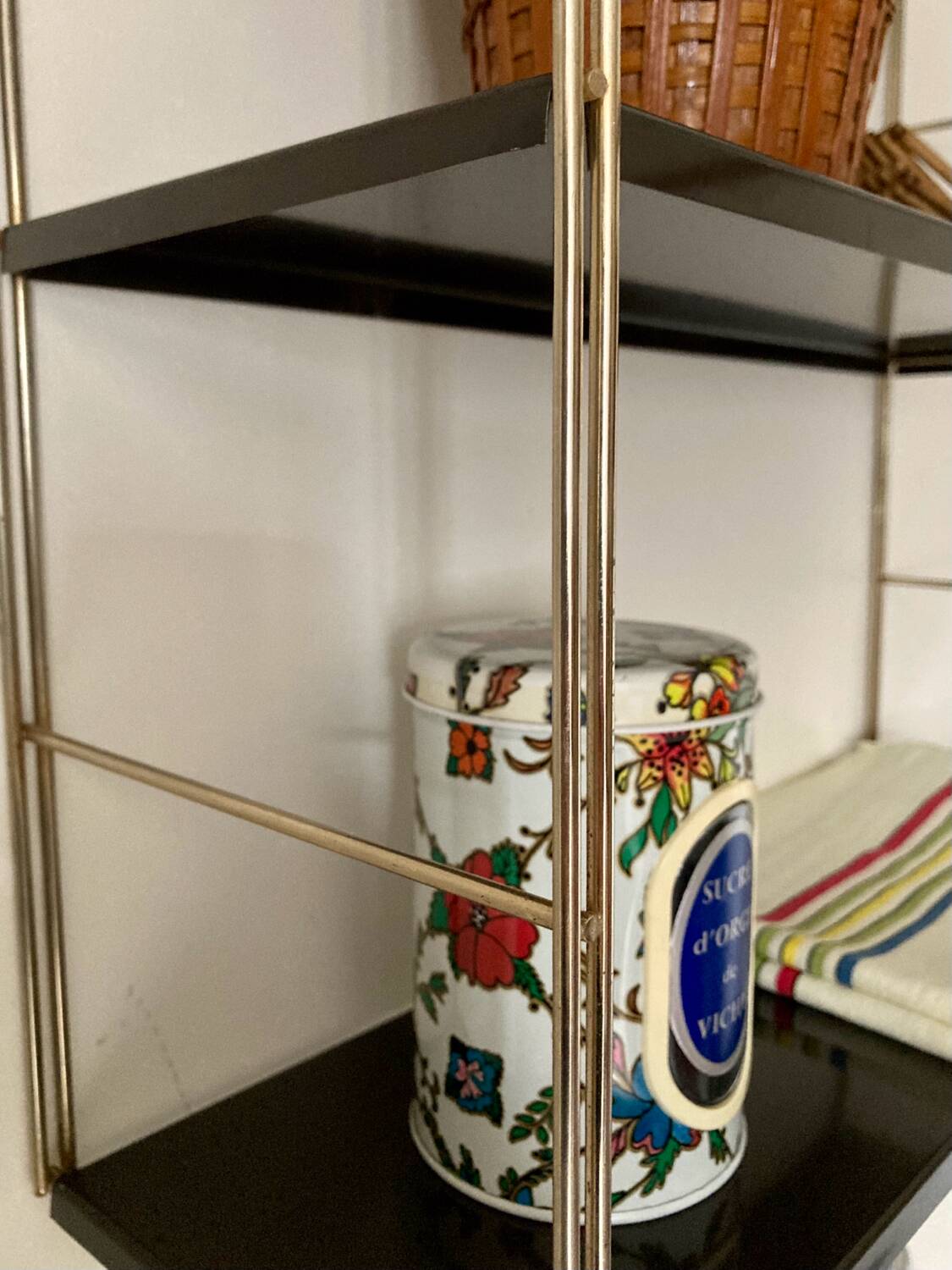 Metal shelves 60