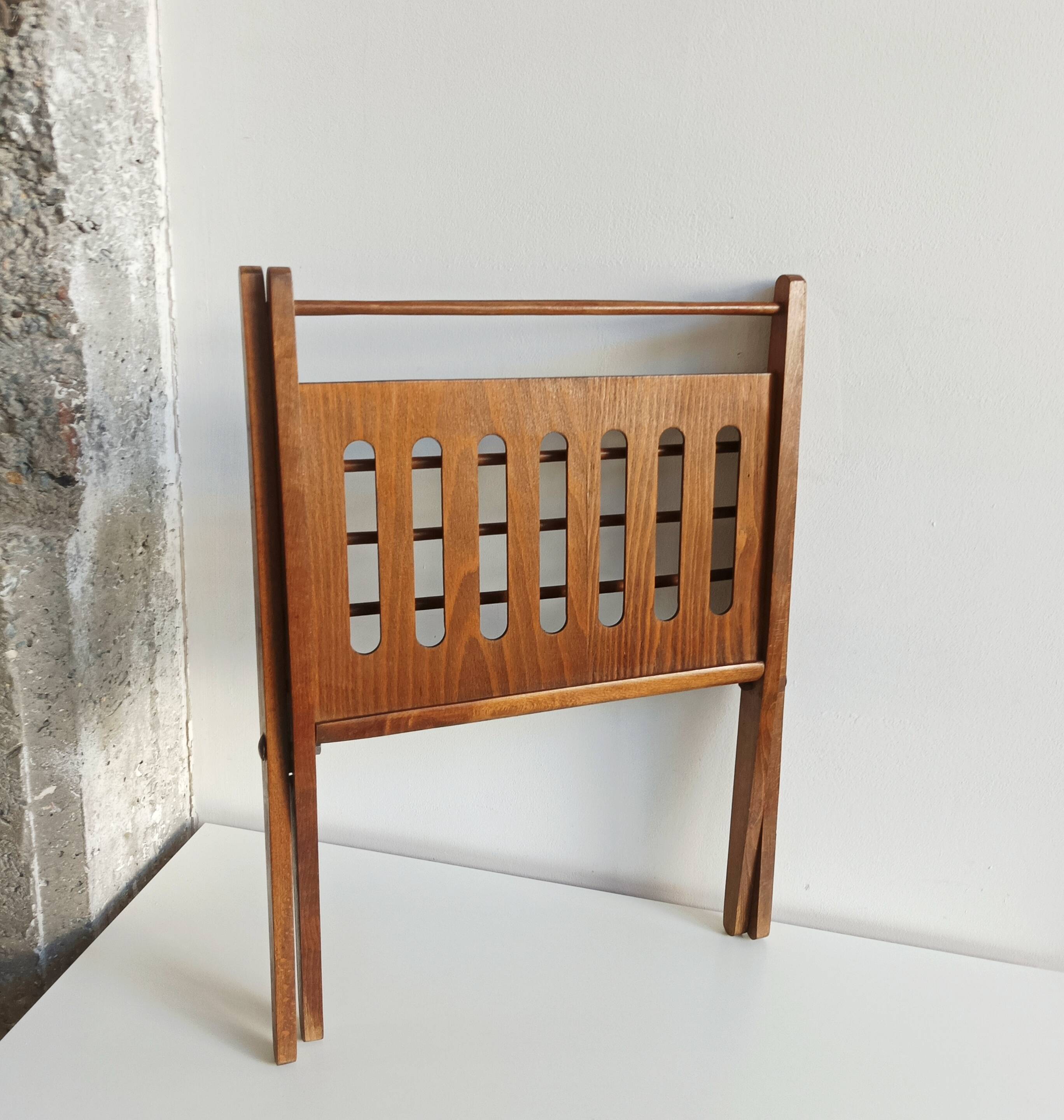 Cees Braakman folding magazine rack, Pastoe