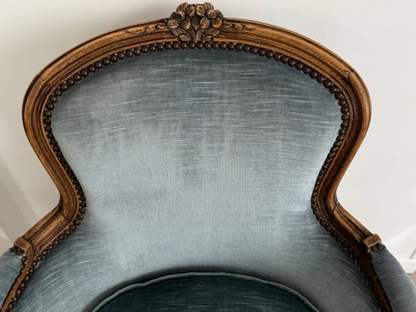 Paire de fauteuils en bergère Louis XV - velours bleu clair