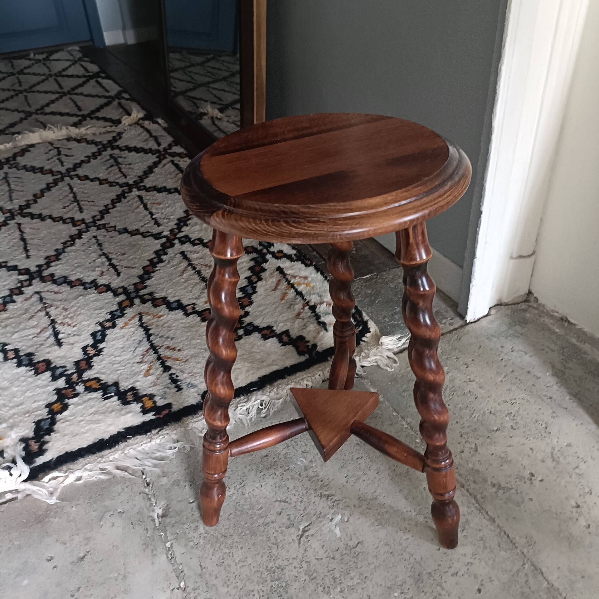 Tripod stool with turned legs
