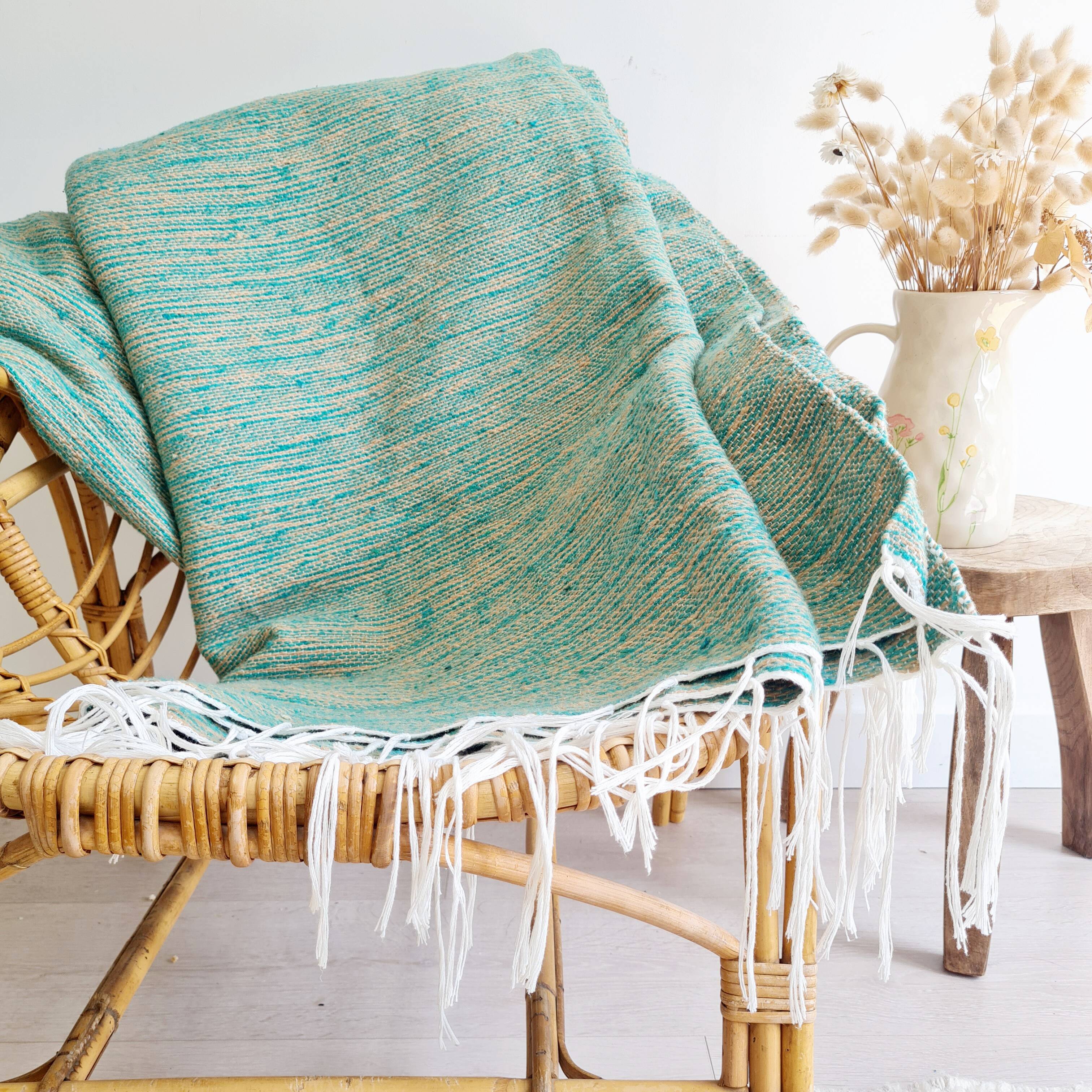 Handwoven green plaid with fine striped linen - fine fringes