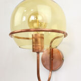 Lampe murale en cuivre et en verre du milieu du siècle