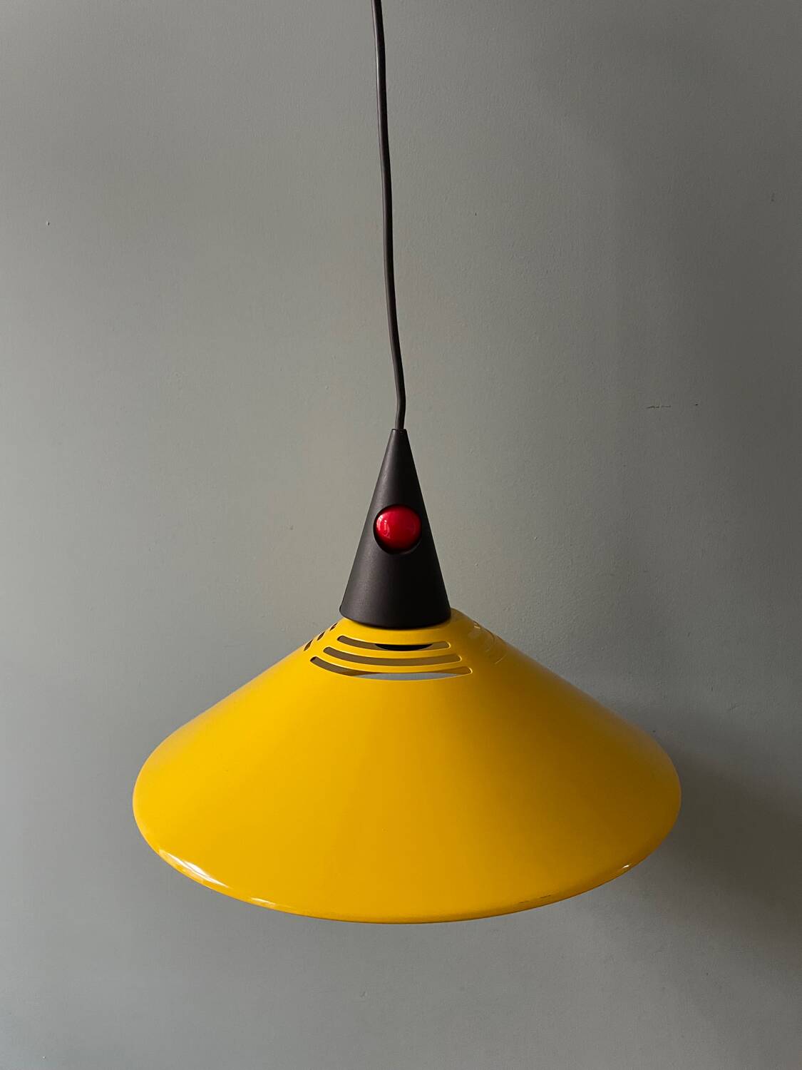Memphis style yellow pendant light, 1980s