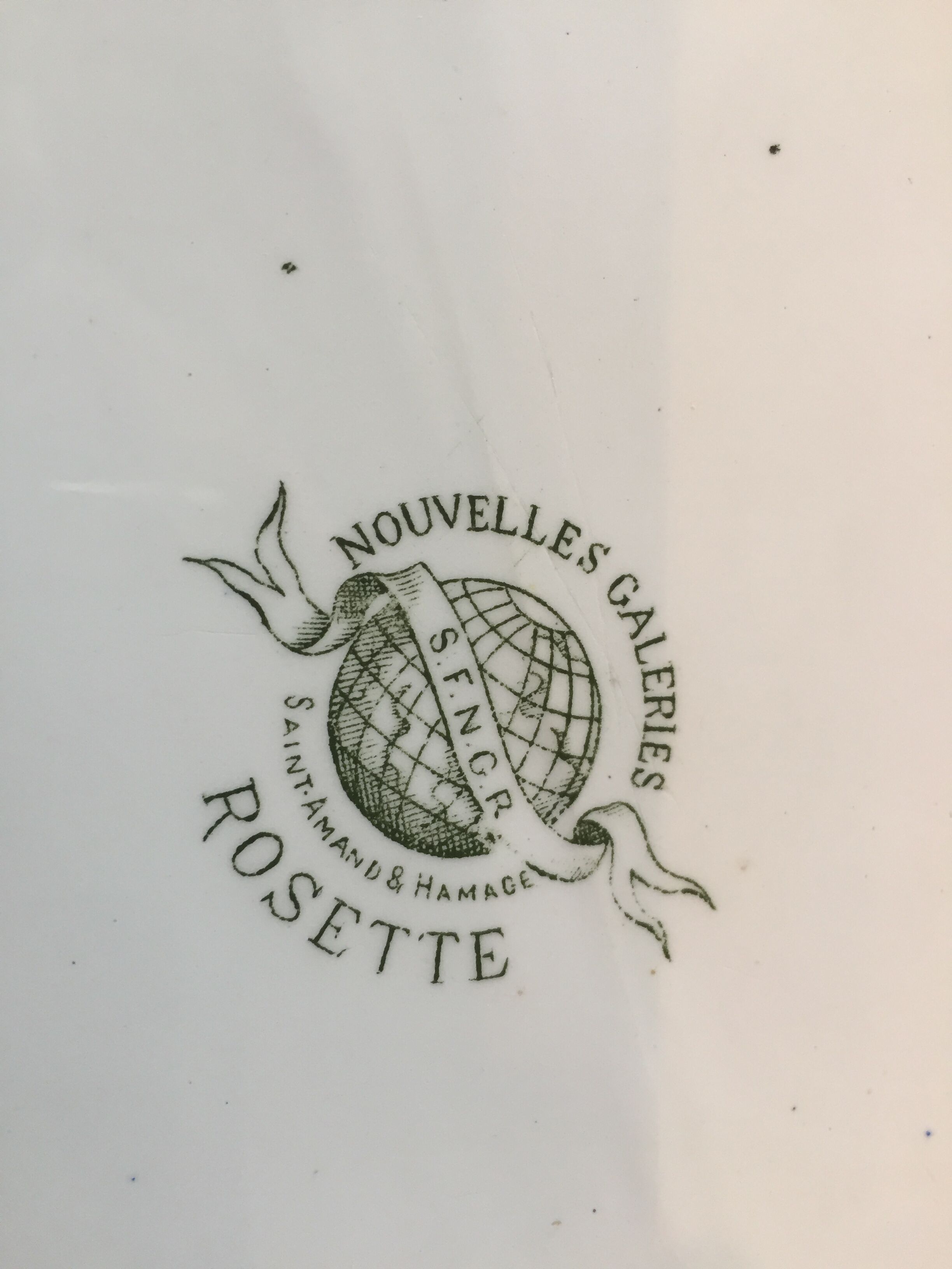 Oval dish in iron earth Saint Amand model Rosette 34 * 24