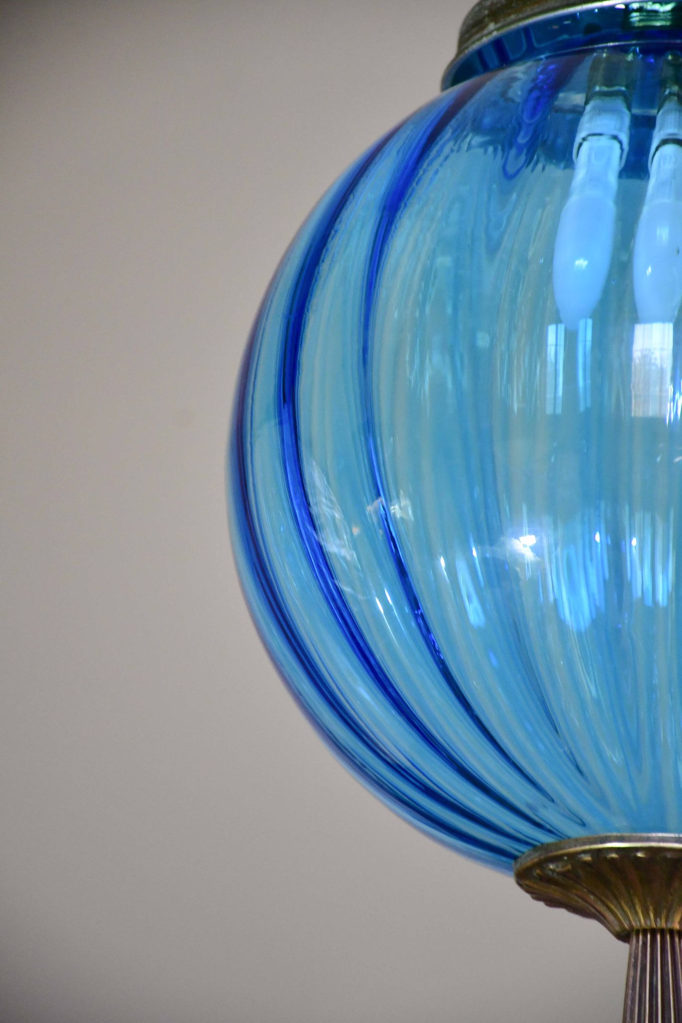 Charmante suspension vintage en verre bleu de Murano, 1960