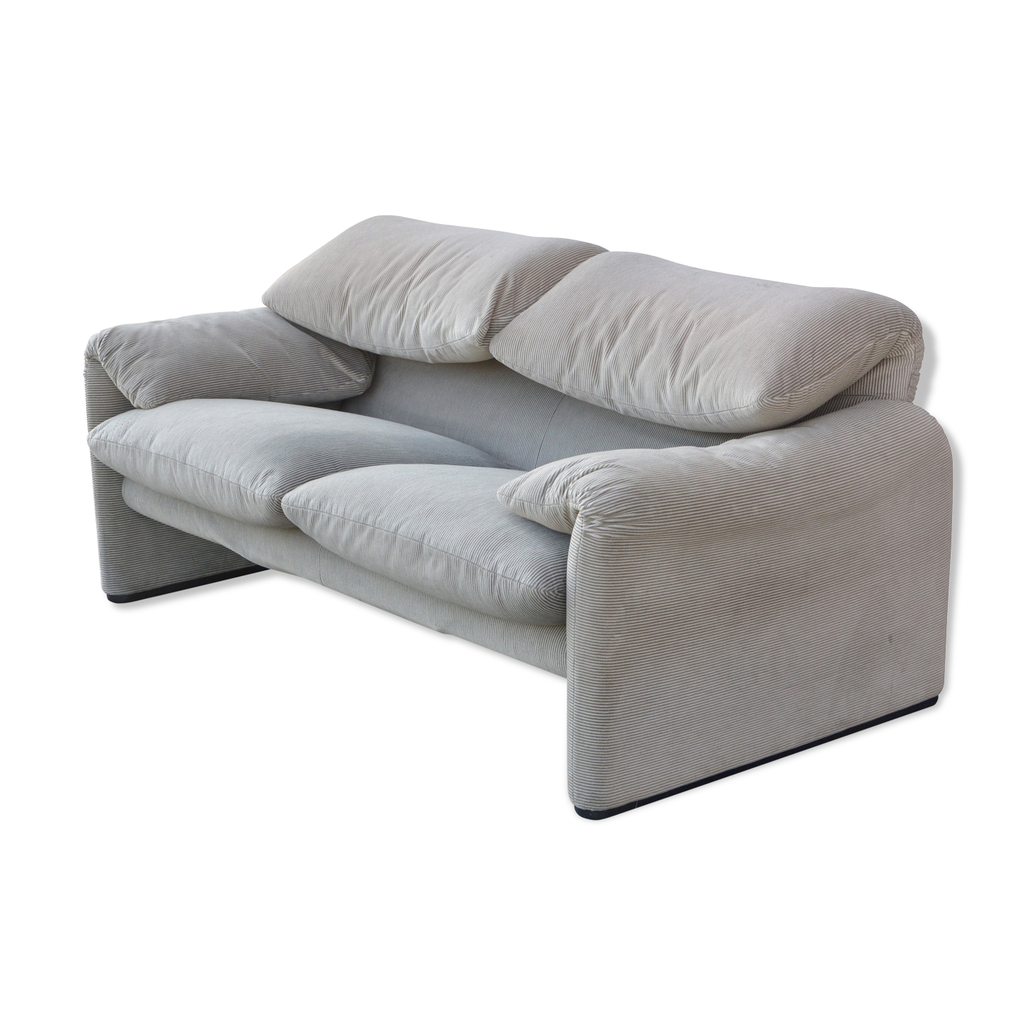 Sofa "Maralunga" by Vico Magistretti edition Cassina Velvet