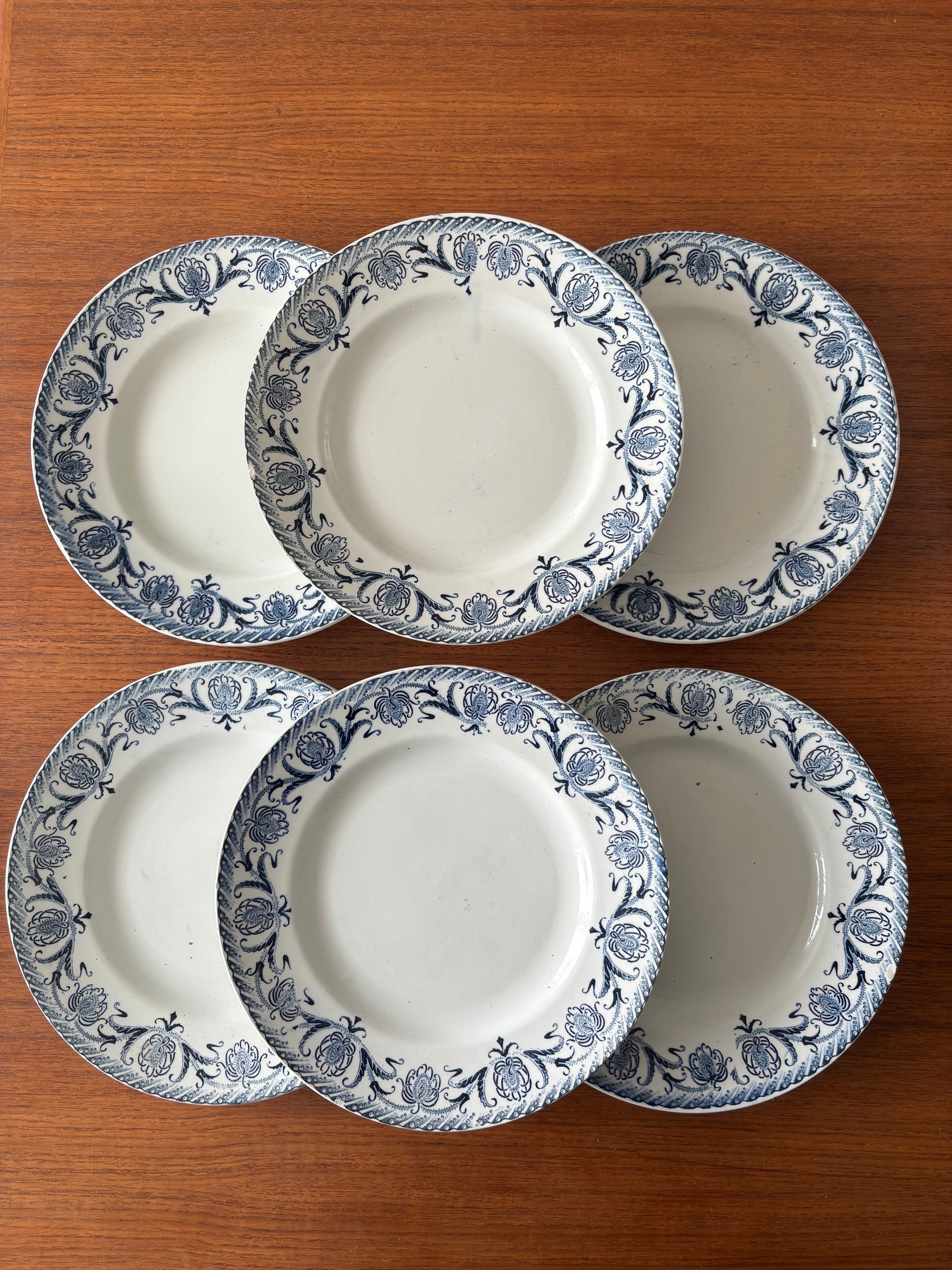 Set of 6 antique flat plates Moulin des Loups model Cardère |
