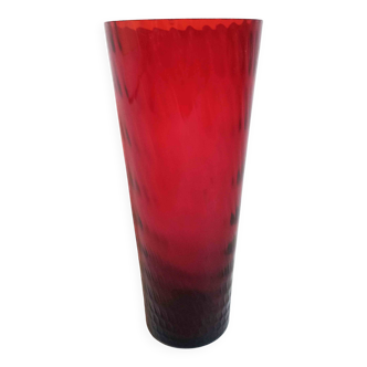 Ruby red glass vase with honeycomb effect from the 50s Height 35.3 cm