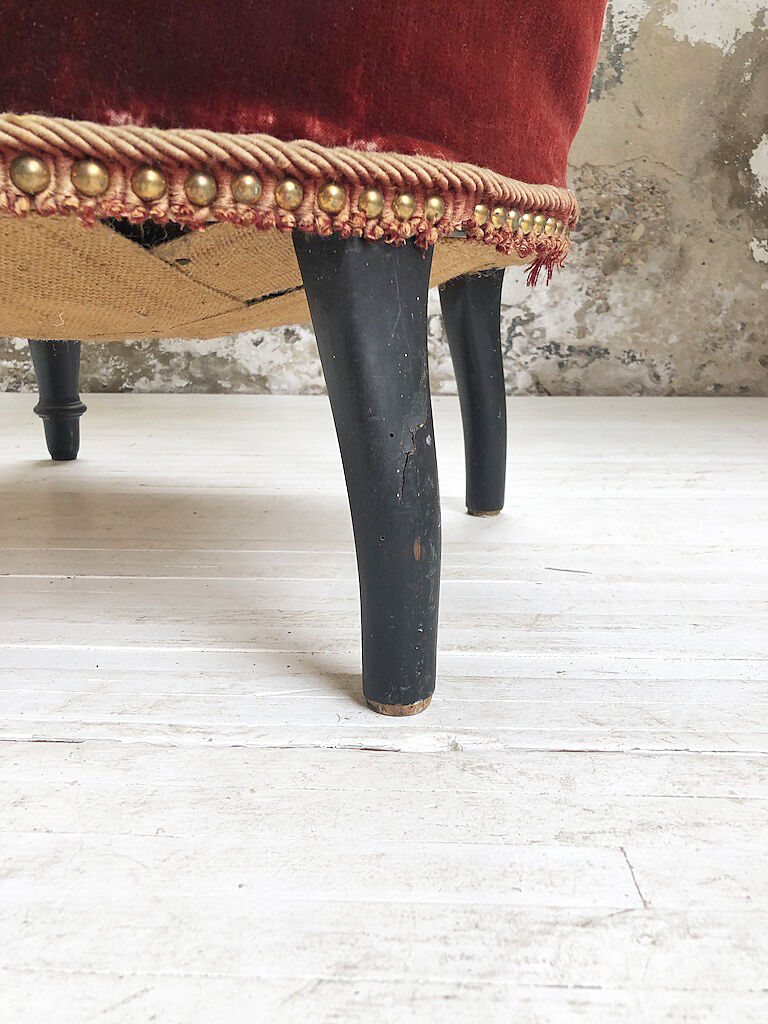 Napoleon III burgundy velvet armchair