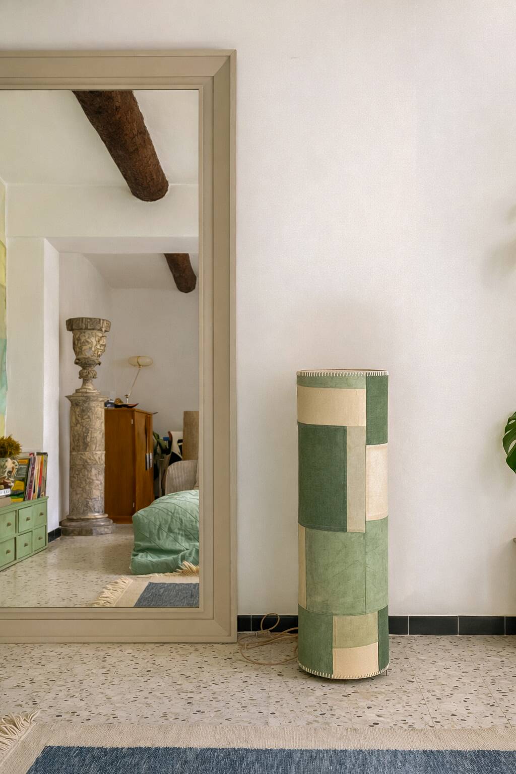 Rubia - Floor Lamp