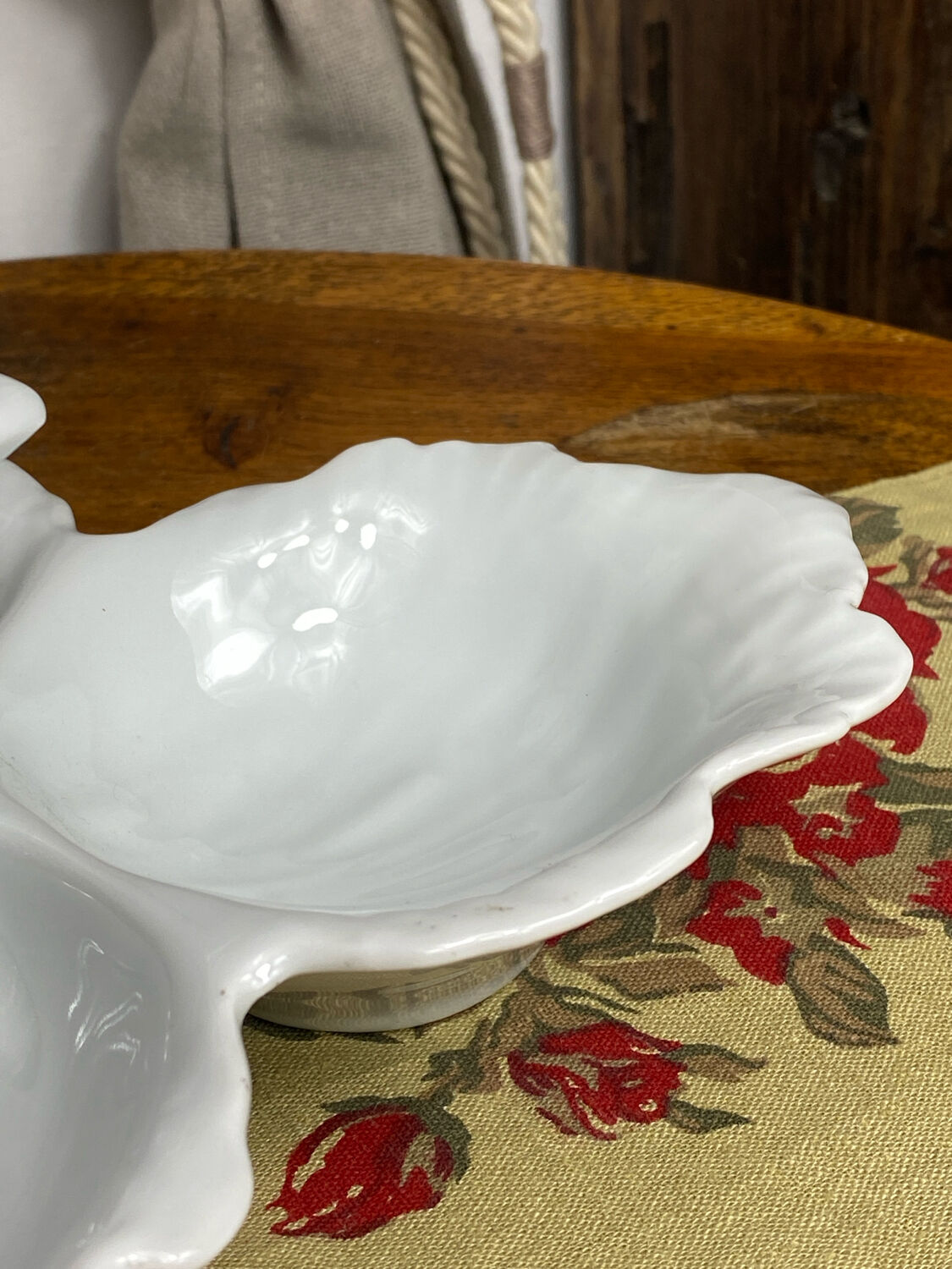 Segmented serving dish, leaf shape, porcelain, Bavaria