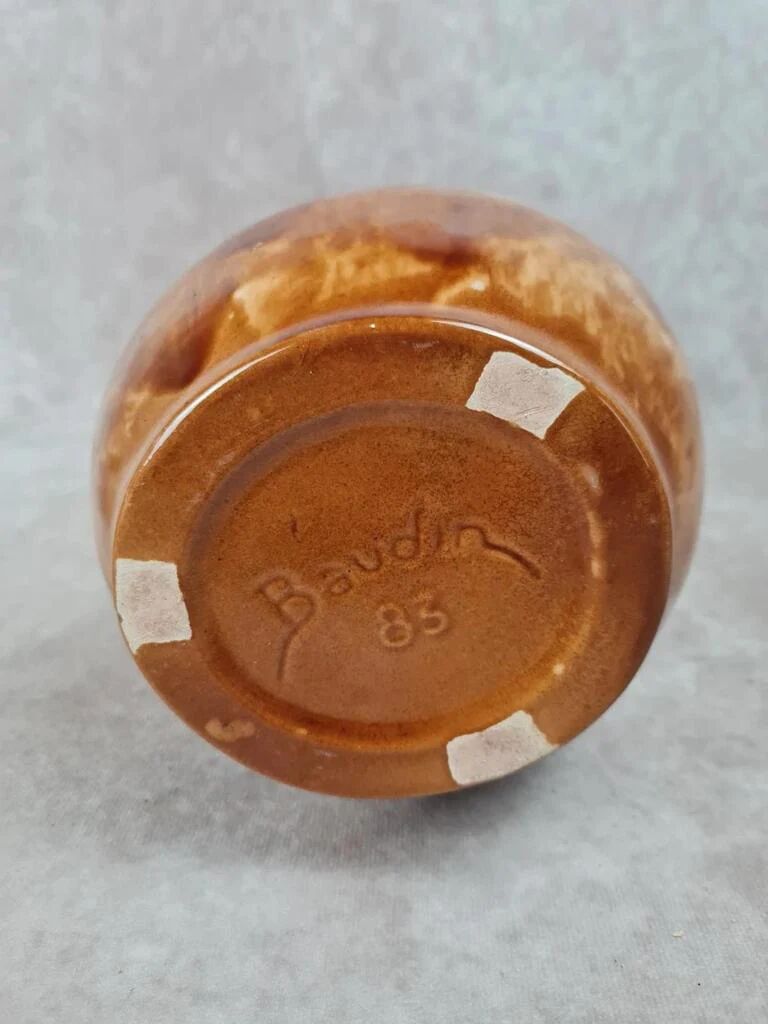 Large vintage vase signed Baudin 83 – red and brown enamelled