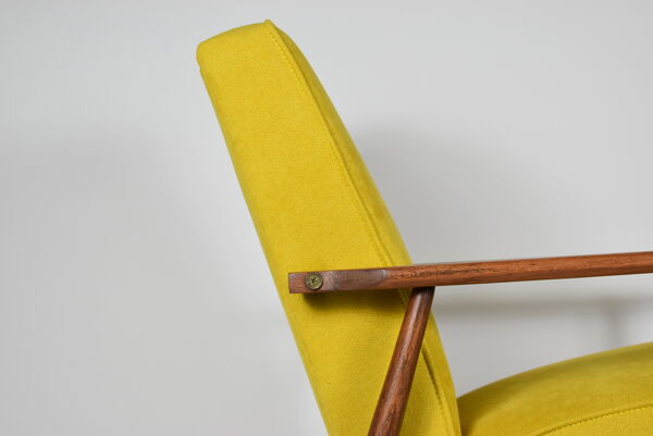 Fauteuil vintage original ''FOX'', designer Henry Lis, années 1970, entièrement restauré, jaune