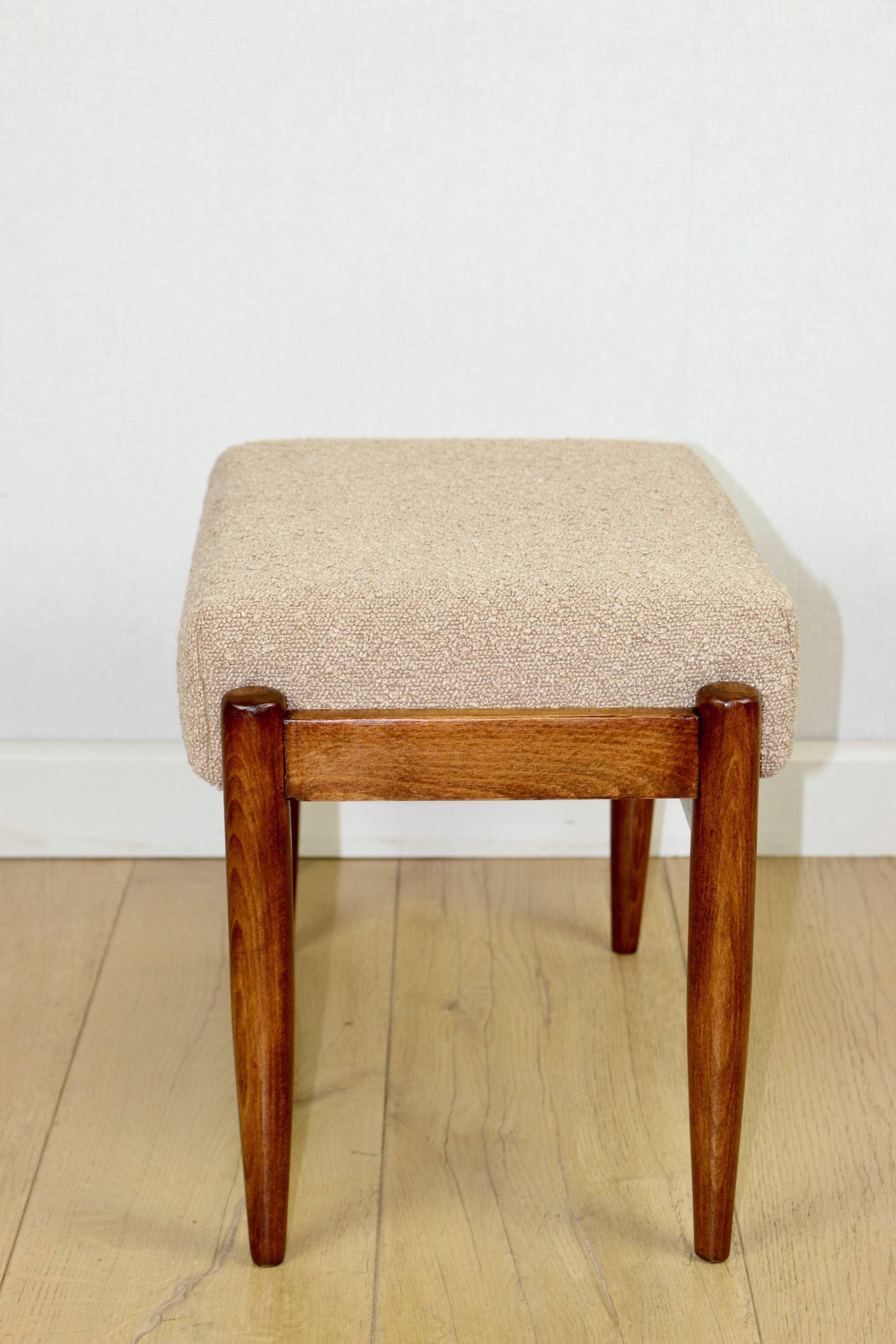 Edmund Homa stool beige-gold seat - boucle - 2 pieces available