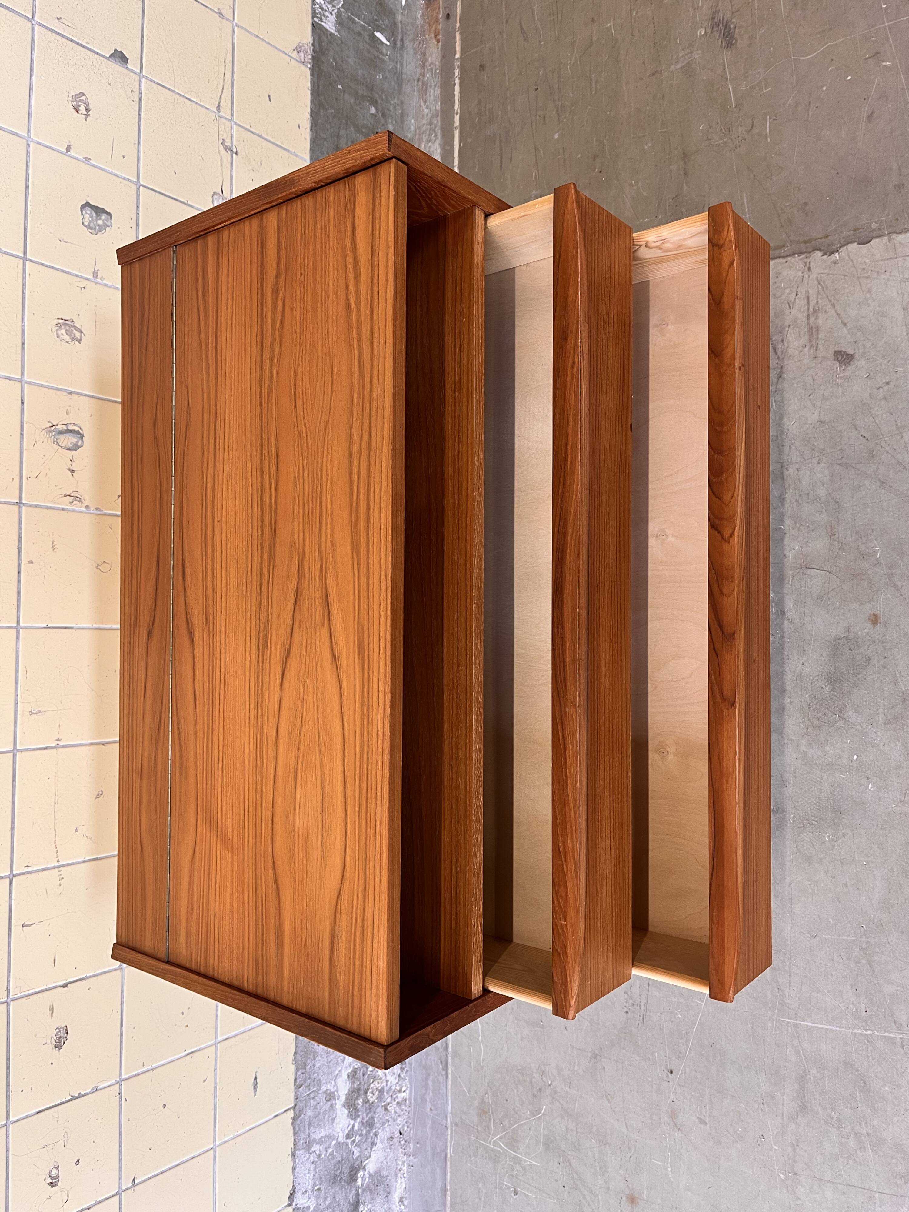 Mirror cabinet by Tylvad Hansen