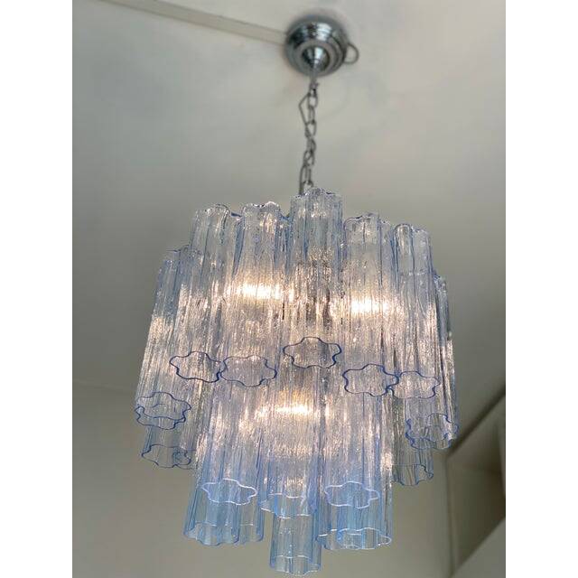 Contemporary sky-blue “tronchi” murano glass chandelier in venini style