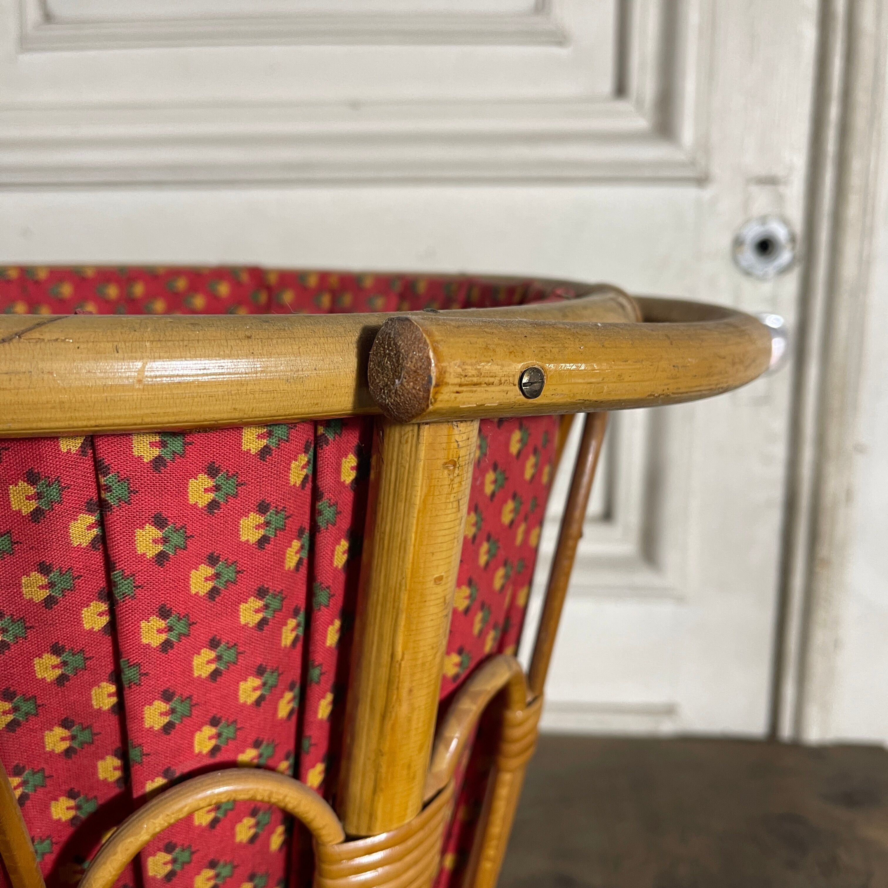 Vintage rattan worker