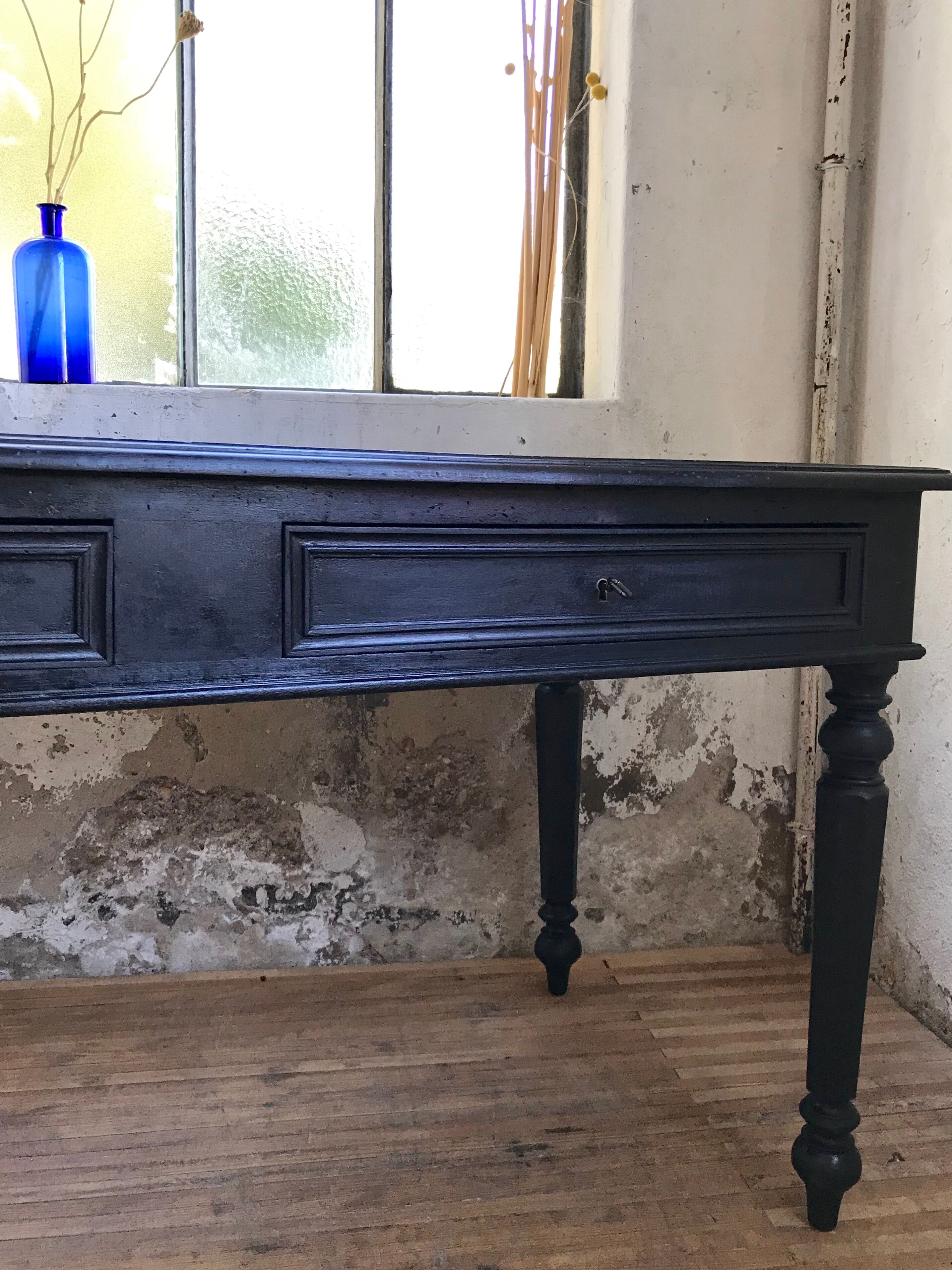 Napoleon Antique blackened wooden desk