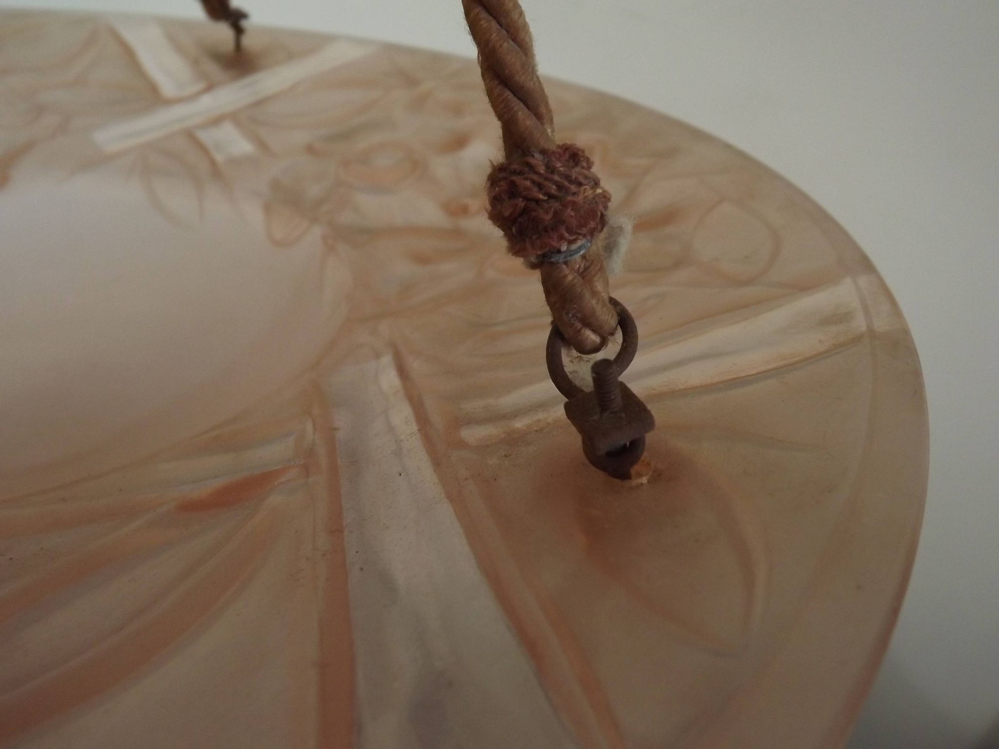 French Art Deco Stamped S.E.V.B.A Pink Glass Platform Floral Design 5553