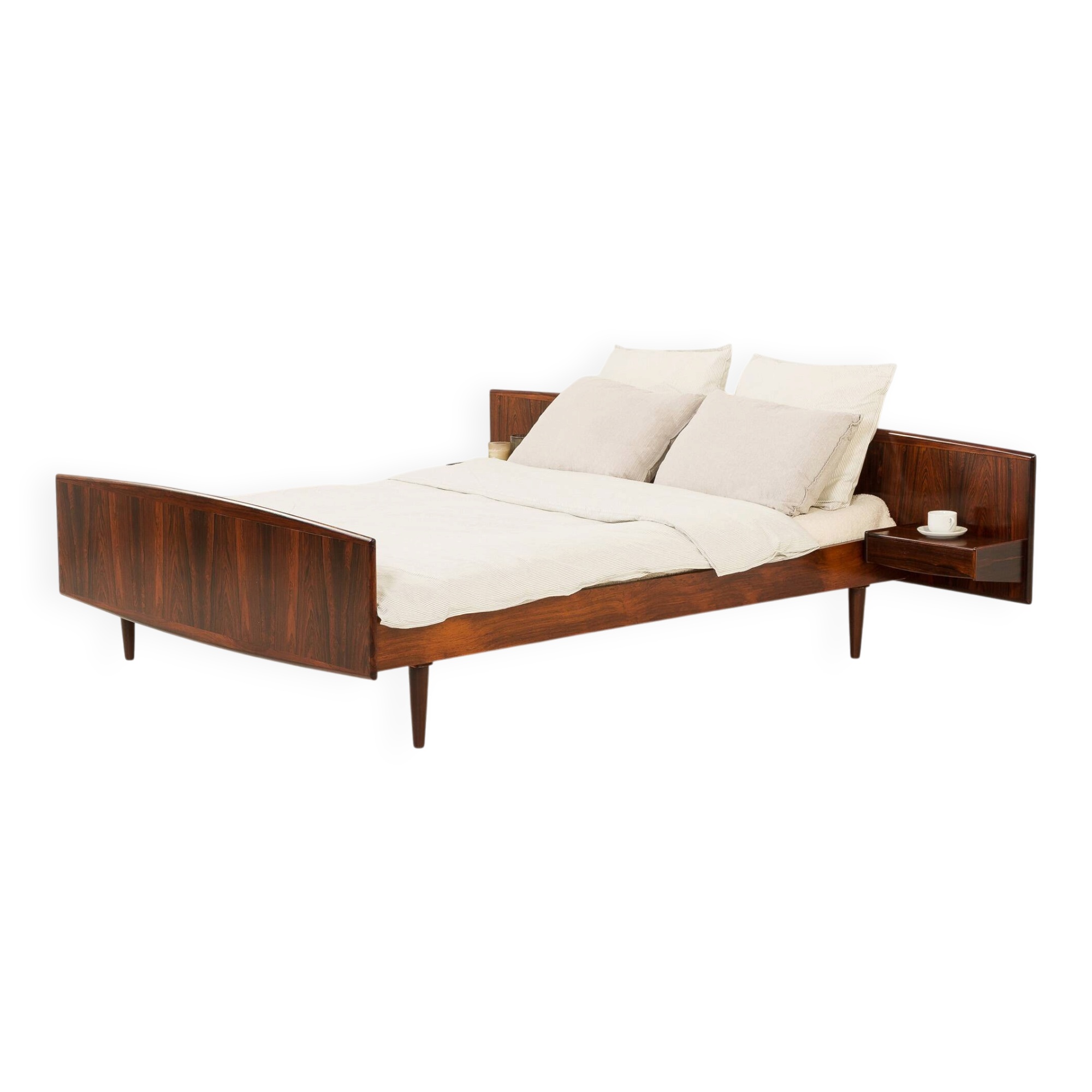 Scandinavian rosewood queen-size bed with bedside tables, Sannemanns, 1960s