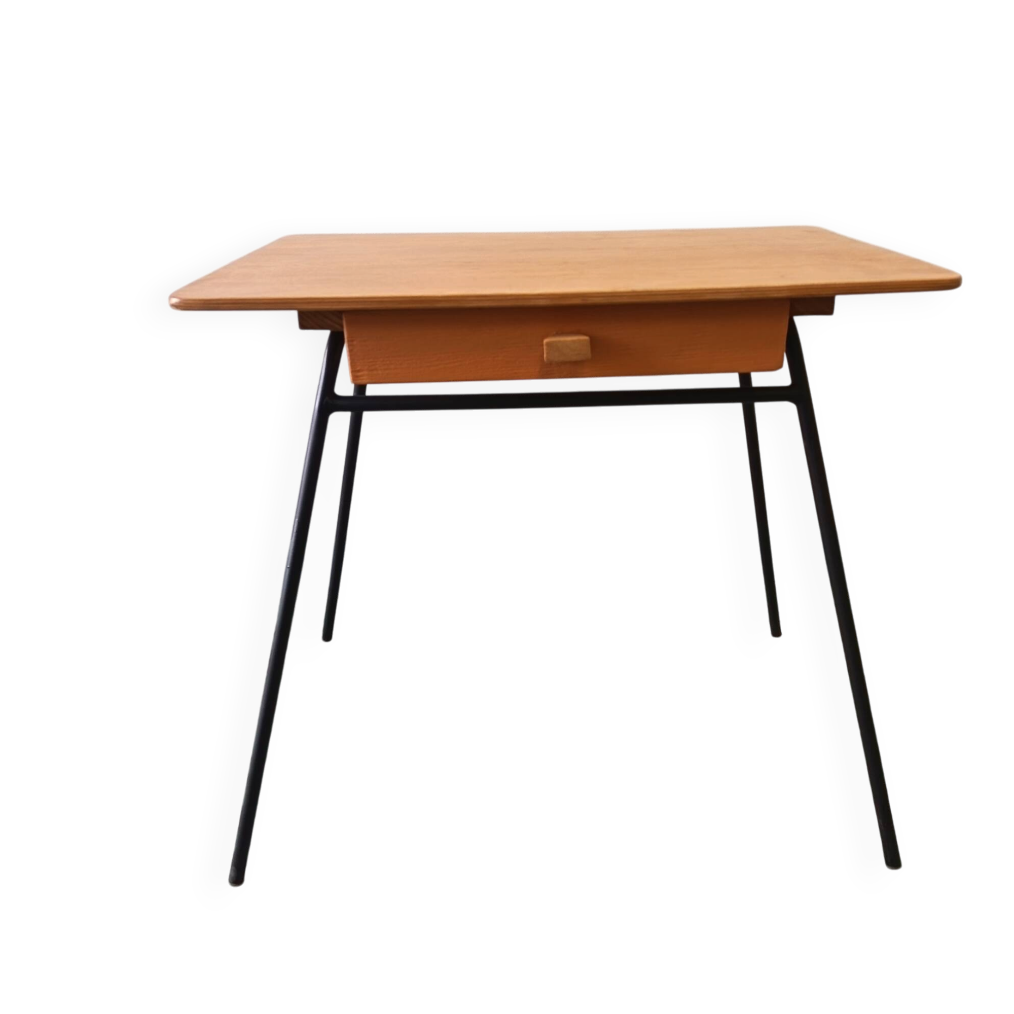 Petit bureau d'enfant