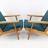 1960s Hans J. Wegner Pair of GE 290 Armchairs in Oak for Getama, Denmark