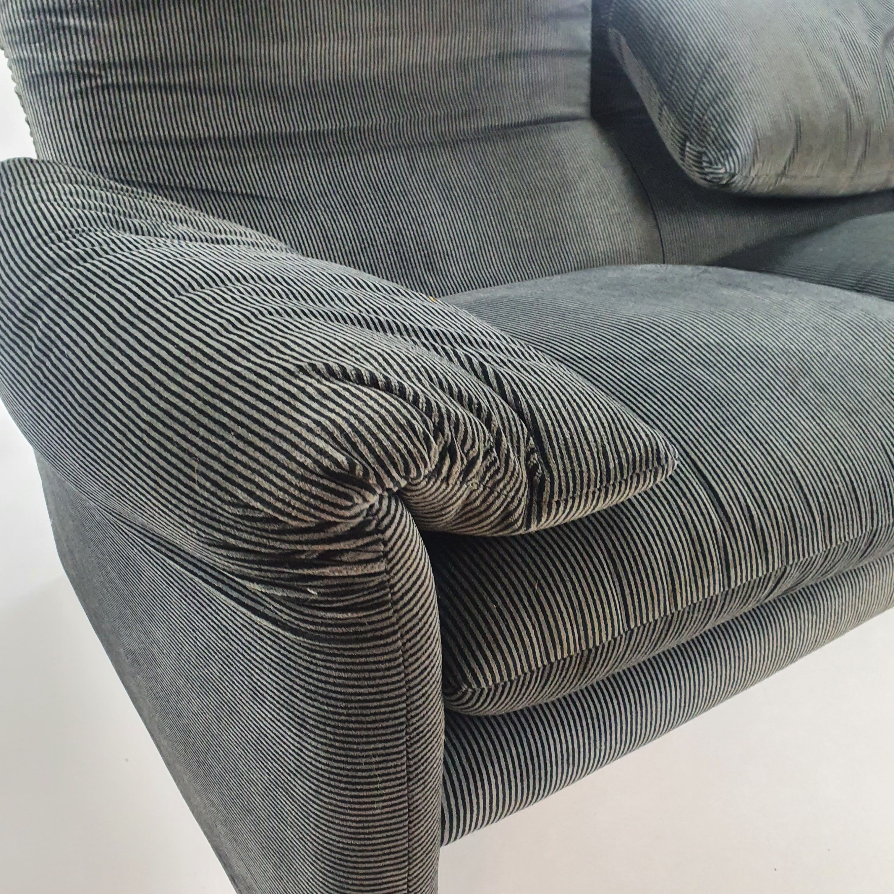 Maralunga Two Seater Sofa by Vico Magistretti for Cassina, 1970s