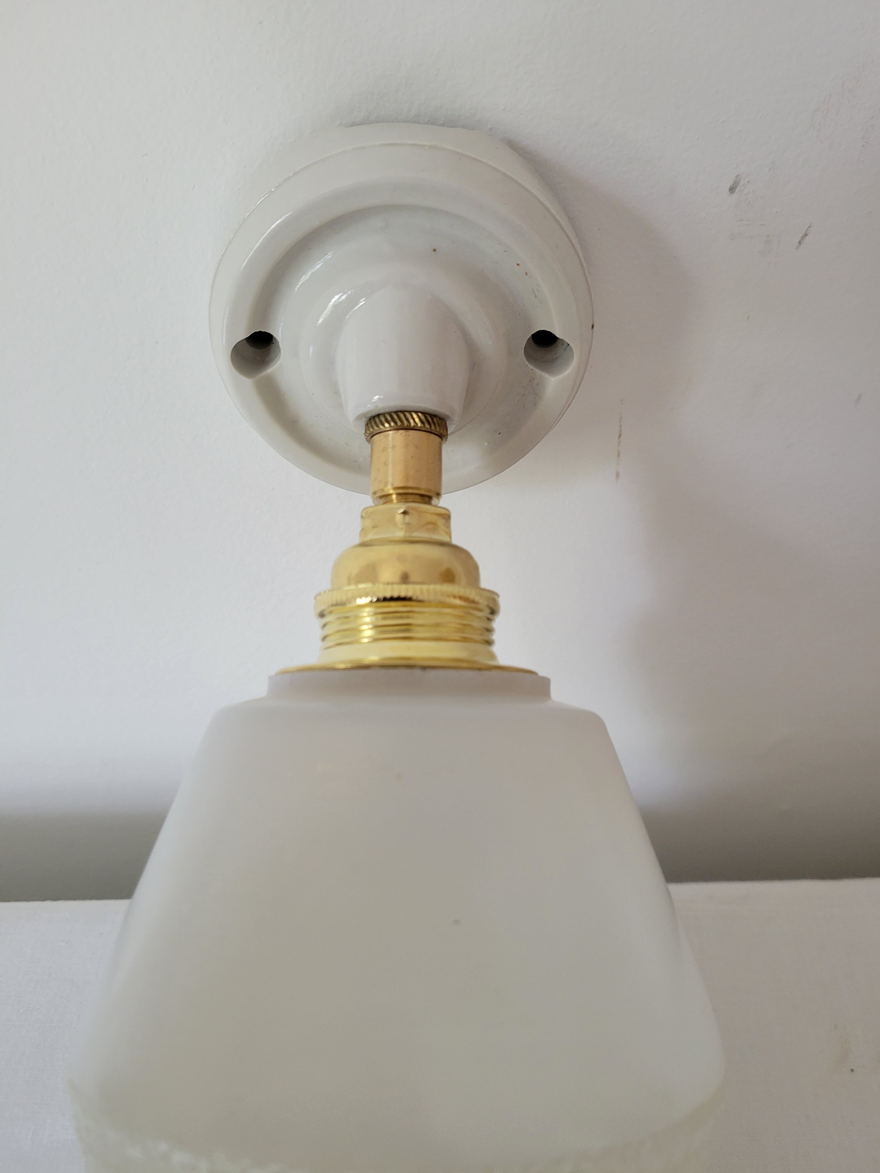 Porcelain and glass wall lamp