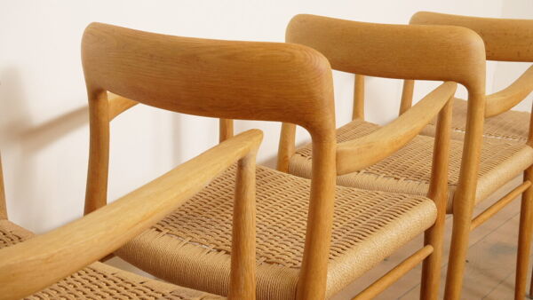 6 chaises de salle à manger Niels Otto Moller   Modèle 56   Chêne   Rénovées