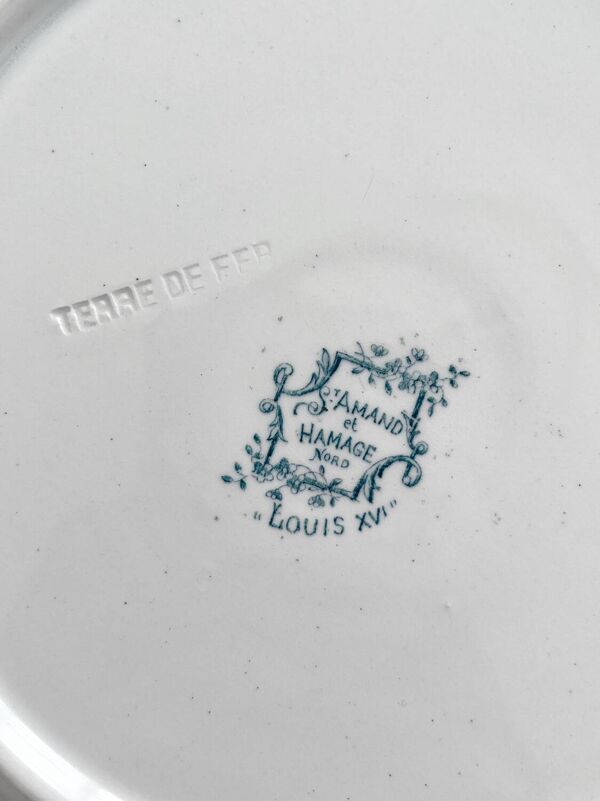 12 assiettes plates en terre de fer « Louis XVI » Saint Amand et Hamage