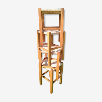 Tabourets en bois et paille