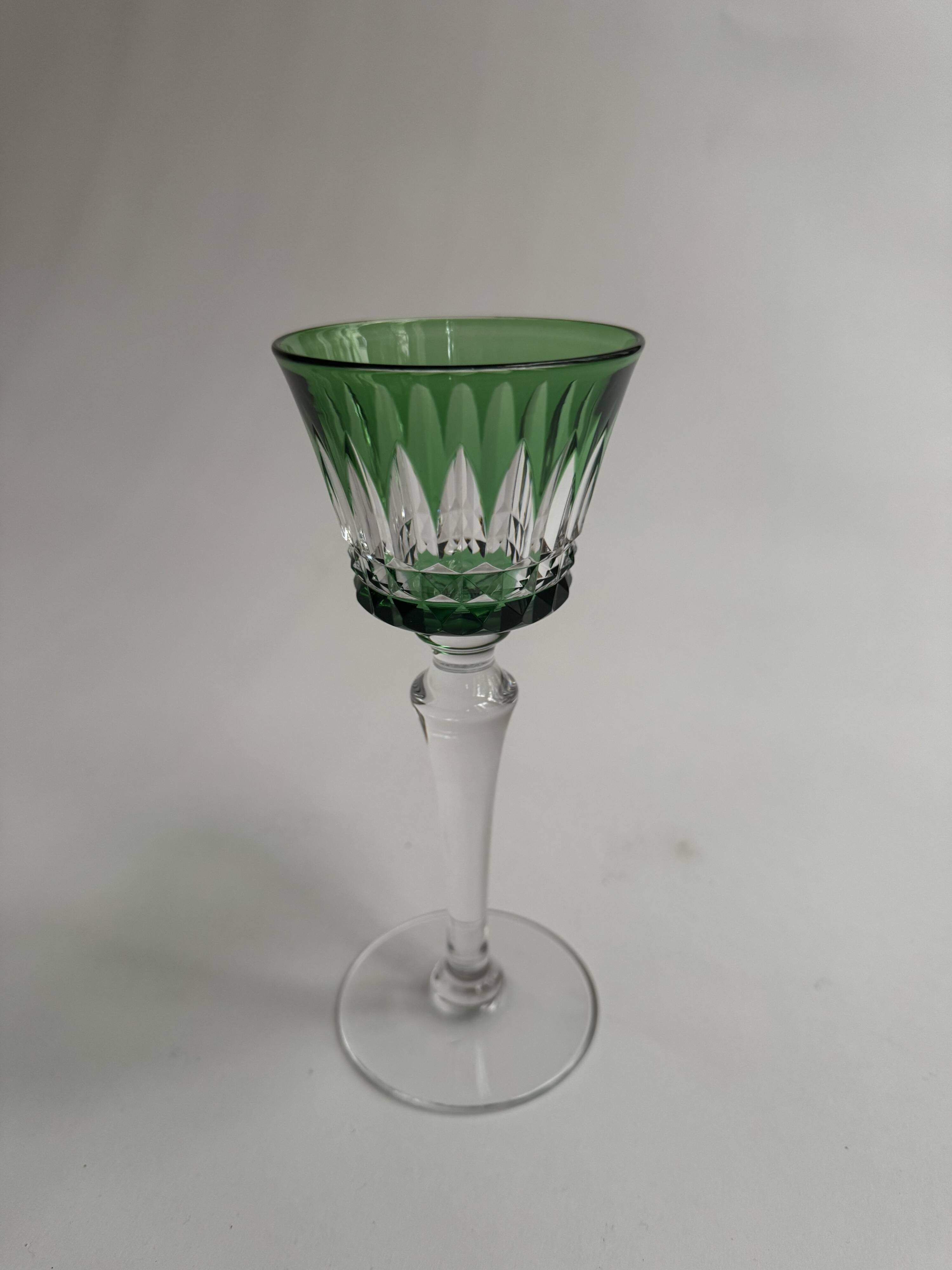 10 Rhine glasses in Baccarat crystal, Piccadilly model.