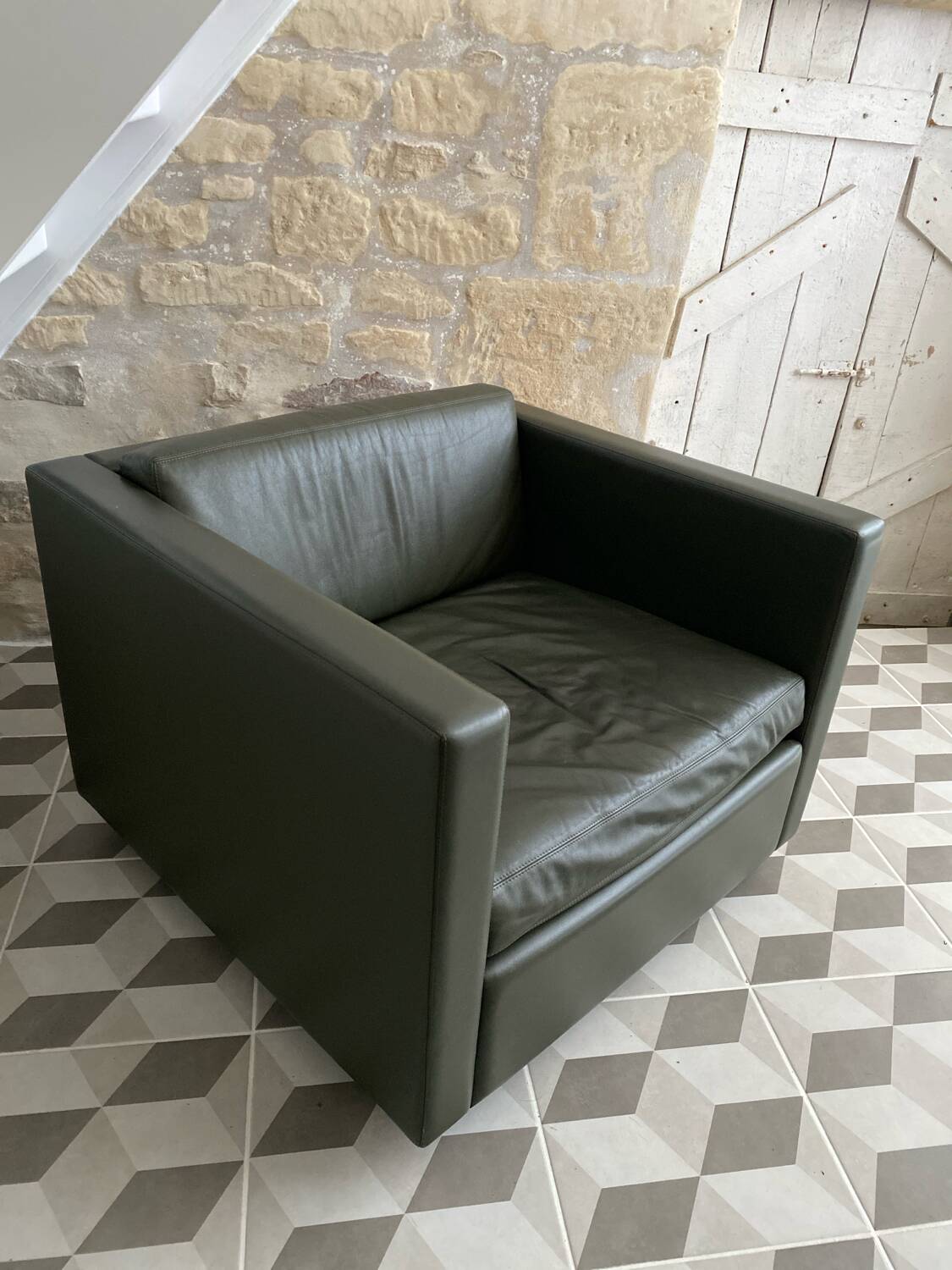 Fauteuil Pfister Knoll cuir kaki