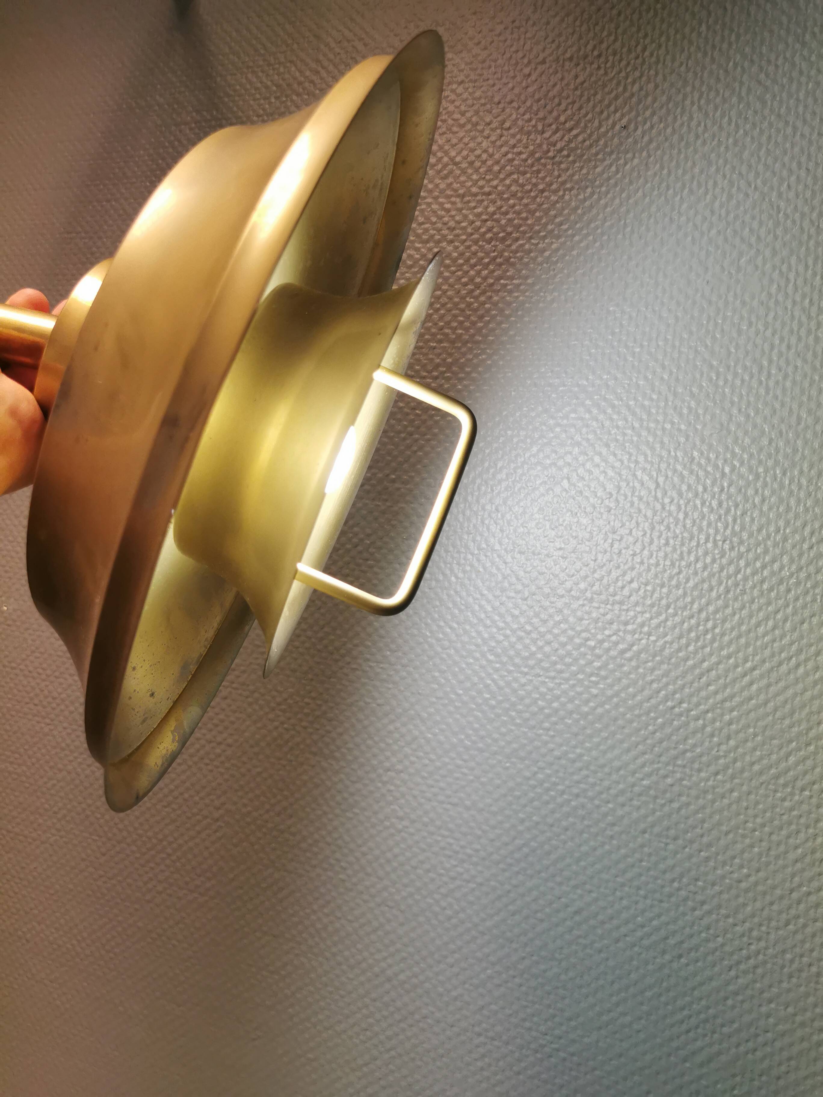 Lampe à suspension en laiton massif années 1970 Danemark